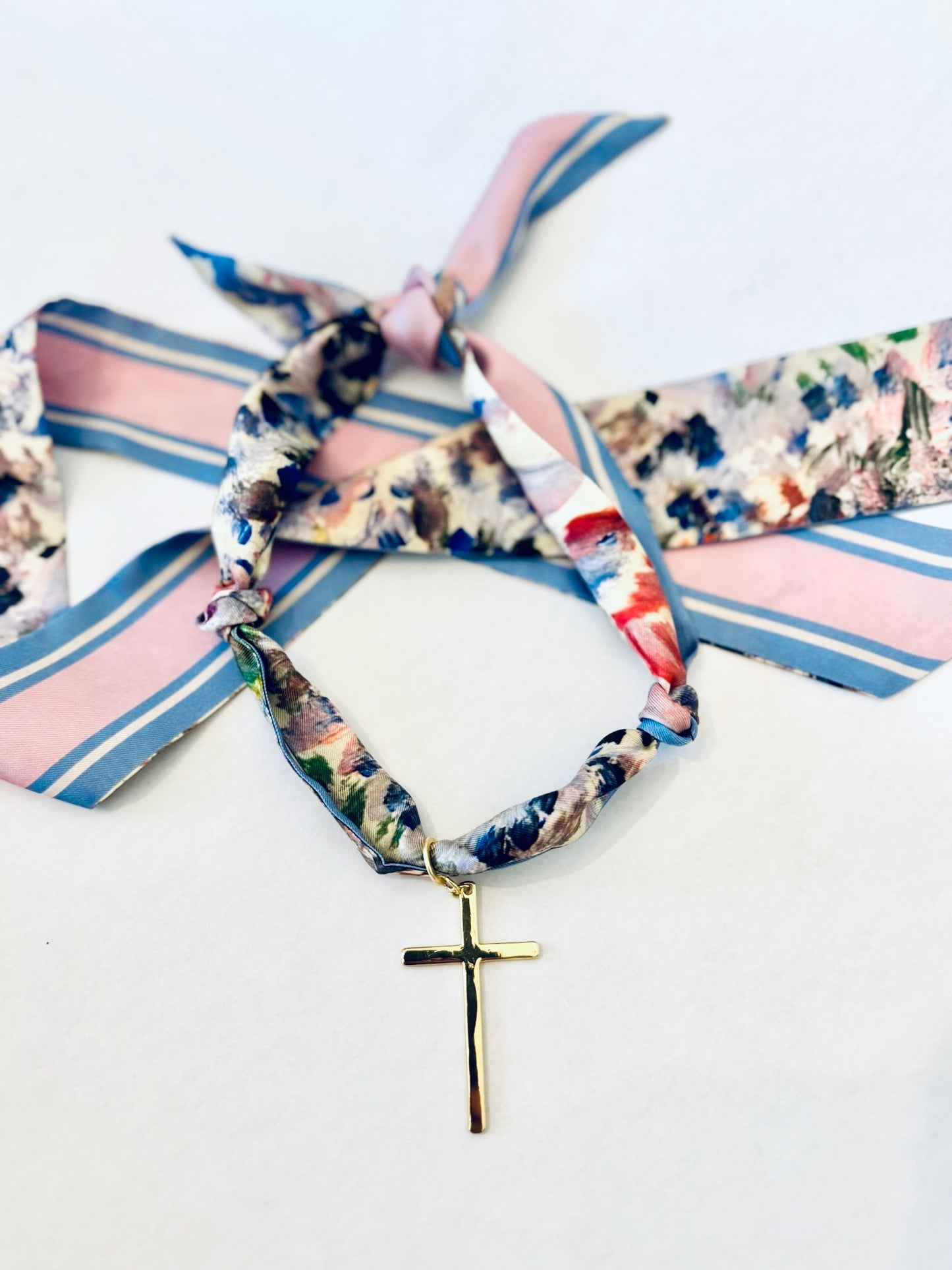 Wildflower Cross Twilly